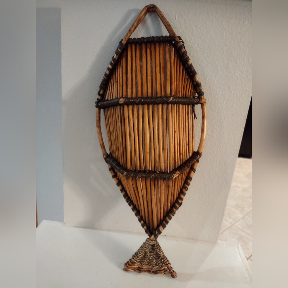 Wicker Rattan Bamboo Fish Basket Wall Table Display Decor - Picture 3 of 5